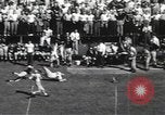 Standbild Fußballspiel Atlanta Georgia USA, 1949, aus Sekunde 17 historischem Filmmaterial Videoclip 65675062838