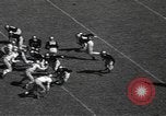 Standbild Fußballspiel Atlanta Georgia USA, 1949, aus Sekunde 35 historischem Filmmaterial Videoclip 65675062838