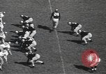Standbild Fußballspiel Atlanta Georgia USA, 1949, aus Sekunde 44 historischem Filmmaterial Videoclip 65675062838