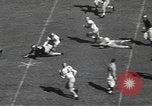 Standbild Fußballspiel Atlanta Georgia USA, 1949, aus Sekunde 49 historischem Filmmaterial Videoclip 65675062838