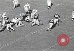 Standbild Fußballspiel Atlanta Georgia USA, 1949, aus Sekunde 60 historischem Filmmaterial Videoclip 65675062838