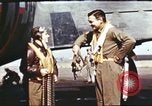 Standbild Captain Clark Gable Polebrook Northamptonshire England, 1943, aus Sekunde 14 historischem Filmmaterial Videoclip 65675062850