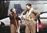 Standbild Captain Clark Gable Polebrook Northamptonshire England, 1943, aus Sekunde 16 historischem Filmmaterial Videoclip 65675062850