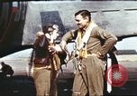 Standbild Captain Clark Gable Polebrook Northamptonshire England, 1943, aus Sekunde 17 historischem Filmmaterial Videoclip 65675062850
