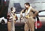 Standbild Captain Clark Gable Polebrook Northamptonshire England, 1943, aus Sekunde 21 historischem Filmmaterial Videoclip 65675062850