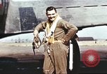 Standbild Captain Clark Gable Polebrook Northamptonshire England, 1943, aus Sekunde 24 historischem Filmmaterial Videoclip 65675062850