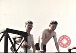 Standbild Outdoor Swimmingpool in England England, 1943, aus Sekunde 49 historischem Filmmaterial Videoclip 65675062853