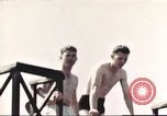 Standbild Outdoor Swimmingpool in England England, 1943, aus Sekunde 50 historischem Filmmaterial Videoclip 65675062853