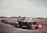 Immagine di I militari americani di unità Polebrook Northamptonshire Inghilterra, 1943, secondo 19 filmato di repertorio 65675062854