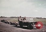 Immagine di I militari americani di unità Polebrook Northamptonshire Inghilterra, 1943, secondo 21 filmato di repertorio 65675062854