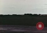 Standbild United States Army Air Forces Polebrook Northamptonshire England, 1943, aus Sekunde 62 historischem Filmmaterial Videoclip 65675062859