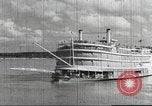 Immagine di Nave a vapore al porto di St Louis Saint Louis Missouri USA, 1945, secondo 9 filmato di repertorio 65675062893