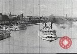 Immagine di Nave a vapore al porto di St Louis Saint Louis Missouri USA, 1945, secondo 17 filmato di repertorio 65675062893