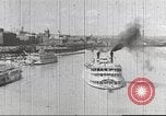 Immagine di Nave a vapore al porto di St Louis Saint Louis Missouri USA, 1945, secondo 19 filmato di repertorio 65675062893