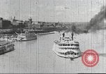 Immagine di Nave a vapore al porto di St Louis Saint Louis Missouri USA, 1945, secondo 21 filmato di repertorio 65675062893