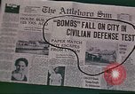 Standbild Air Raid-Warnung United States USA, 1942, aus Sekunde 43 historischem Filmmaterial Videoclip 65675062908