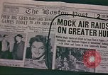 Standbild Air Raid-Warnung United States USA, 1942, aus Sekunde 51 historischem Filmmaterial Videoclip 65675062908