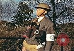 Standbild Air Raid-Warnung United States USA, 1942, aus Sekunde 25 historischem Filmmaterial Videoclip 65675062909