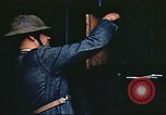 Standbild Air Raid-Warnung United States USA, 1942, aus Sekunde 35 historischem Filmmaterial Videoclip 65675062909