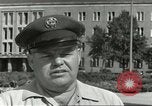 Standbild Luftbrückendenkmals Berlin Deutschland, 1959, aus Sekunde 26 historischem Filmmaterial Videoclip 65675062918