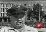 Standbild Luftbrückendenkmals Berlin Deutschland, 1959, aus Sekunde 29 historischem Filmmaterial Videoclip 65675062918