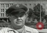 Standbild Luftbrückendenkmals Berlin Deutschland, 1959, aus Sekunde 41 historischem Filmmaterial Videoclip 65675062918