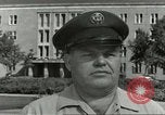 Standbild Luftbrückendenkmals Berlin Deutschland, 1959, aus Sekunde 55 historischem Filmmaterial Videoclip 65675062918