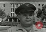 Standbild Luftbrückendenkmals Berlin Deutschland, 1959, aus Sekunde 59 historischem Filmmaterial Videoclip 65675062918