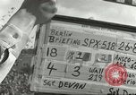 Standbild Luftbrückendenkmals Berlin Deutschland, 1959, aus Sekunde 3 historischem Filmmaterial Videoclip 65675062919