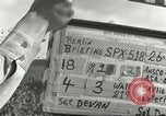 Standbild Luftbrückendenkmals Berlin Deutschland, 1959, aus Sekunde 6 historischem Filmmaterial Videoclip 65675062919