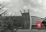 Standbild Luftbrückendenkmals Berlin Deutschland, 1959, aus Sekunde 8 historischem Filmmaterial Videoclip 65675062919