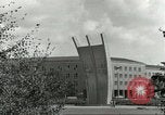 Standbild Luftbrückendenkmals Berlin Deutschland, 1959, aus Sekunde 9 historischem Filmmaterial Videoclip 65675062919