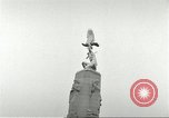 Standbild General John Pershing J Centennial Frankreich, 1960, aus Sekunde 58 historischem Filmmaterial Videoclip 65675062924