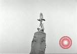 Standbild General John Pershing J Centennial Frankreich, 1960, aus Sekunde 59 historischem Filmmaterial Videoclip 65675062924
