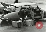 Standbild Elvis Presley Entlassung aus der Armee Friedberg Deutschland, 1960, aus Sekunde 13 historischem Filmmaterial Videoclip 65675062926