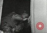 Standbild amerikanischen Fallschirmjäger Europa, 1960, aus Sekunde 29 historischem Filmmaterial Videoclip 65675062927
