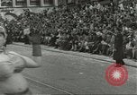 Standbild Fasching Parade München Deutschland, 1960, aus Sekunde 26 historischem Filmmaterial Videoclip 65675062928