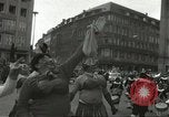Standbild Fasching Parade München Deutschland, 1960, aus Sekunde 53 historischem Filmmaterial Videoclip 65675062928