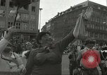 Standbild Fasching Parade München Deutschland, 1960, aus Sekunde 55 historischem Filmmaterial Videoclip 65675062928