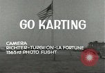 Standbild Go-karts Racing Lakenheath in England, 1960, aus Sekunde 4 historischem Filmmaterial Videoclip 65675062929