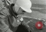 Standbild Go-karts Racing Lakenheath in England, 1960, aus Sekunde 15 historischem Filmmaterial Videoclip 65675062929