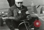 Standbild Go-karts Racing Lakenheath in England, 1960, aus Sekunde 22 historischem Filmmaterial Videoclip 65675062929