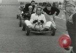 Standbild Go-karts Racing Lakenheath in England, 1960, aus Sekunde 26 historischem Filmmaterial Videoclip 65675062929