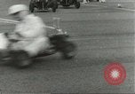 Standbild Go-karts Racing Lakenheath in England, 1960, aus Sekunde 35 historischem Filmmaterial Videoclip 65675062929