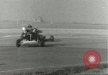 Standbild Go-karts Racing Lakenheath in England, 1960, aus Sekunde 37 historischem Filmmaterial Videoclip 65675062929