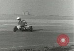 Standbild Go-karts Racing Lakenheath in England, 1960, aus Sekunde 41 historischem Filmmaterial Videoclip 65675062929
