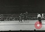 Standbild Boxkampf Deutschland, 1960, aus Sekunde 15 historischem Filmmaterial Videoclip 65675062930