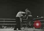 Standbild Boxkampf Deutschland, 1960, aus Sekunde 33 historischem Filmmaterial Videoclip 65675062930