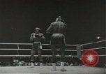 Standbild Boxkampf Deutschland, 1960, aus Sekunde 35 historischem Filmmaterial Videoclip 65675062930