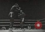 Standbild Boxkampf Deutschland, 1960, aus Sekunde 40 historischem Filmmaterial Videoclip 65675062930